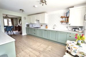 Photo 16- click for photo gallery